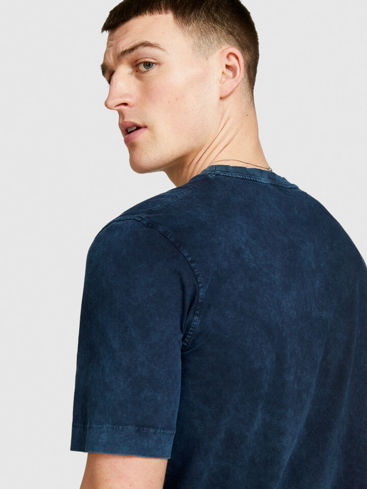 Acid wash t-shirt - men's short sleeve t-shirts - Dark Blue | Sisley image number 5